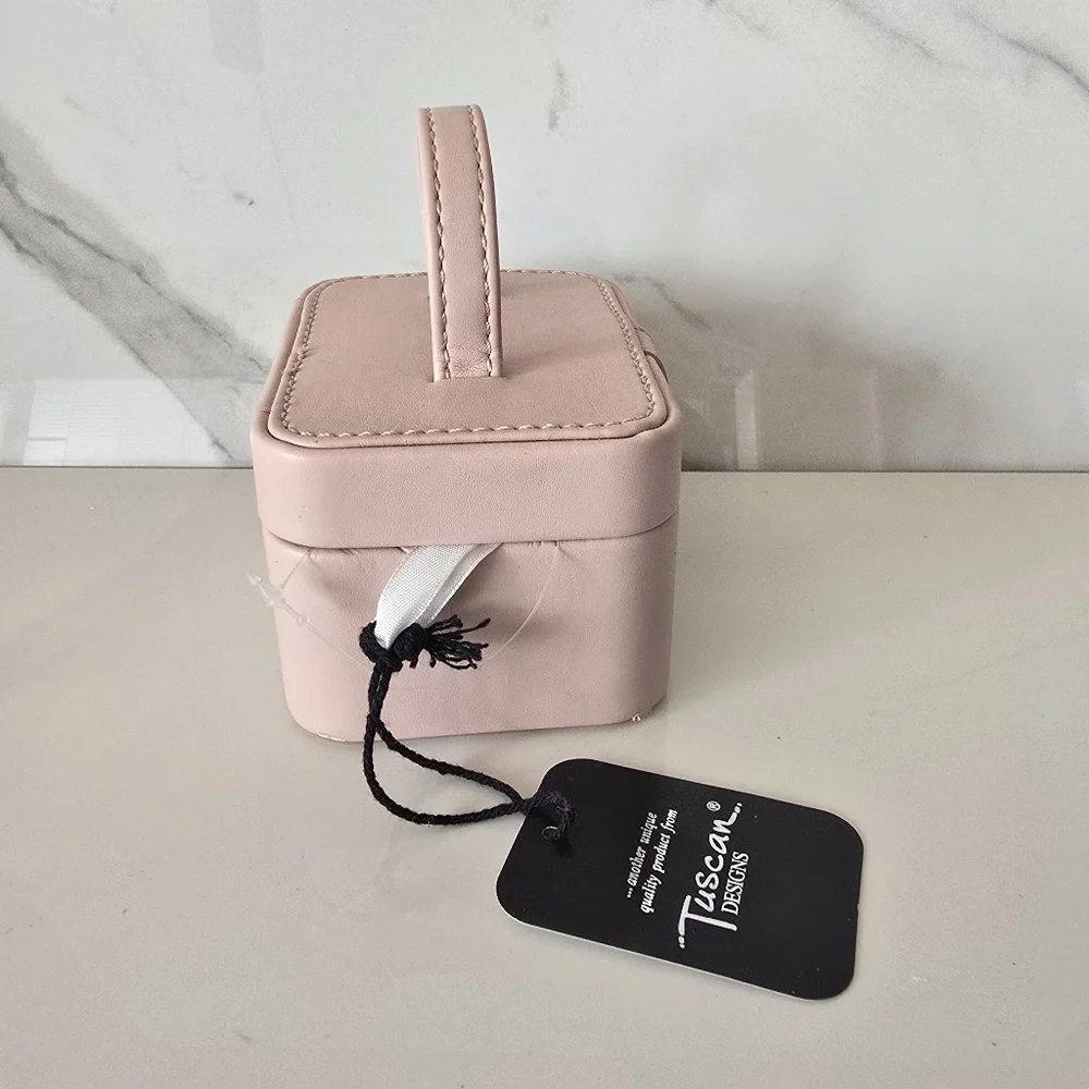 Tuscan Designs | Designs Pink Travel Jewelry Case